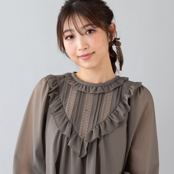 ローズティアラ（Rose Tiara）/エアリーオーガンジーブラウスの