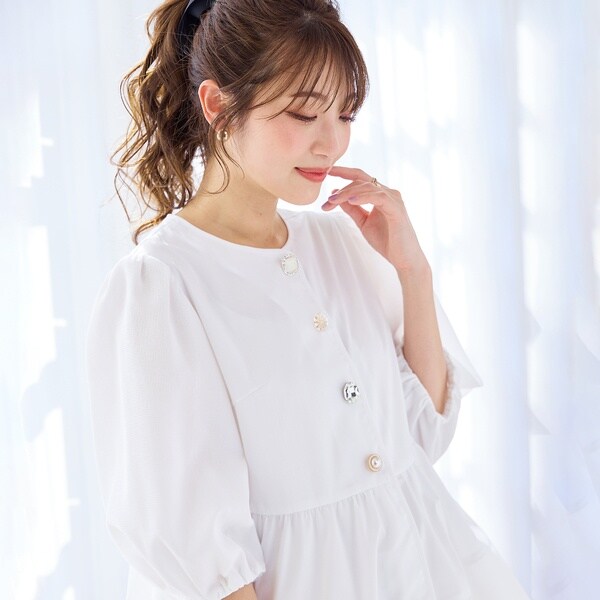 ローズティアラ❣️ オフショルダー パフスリーブ シャツ 46 ローズティアラ❣️ オフショルダー パフスリーブ シャツ 46