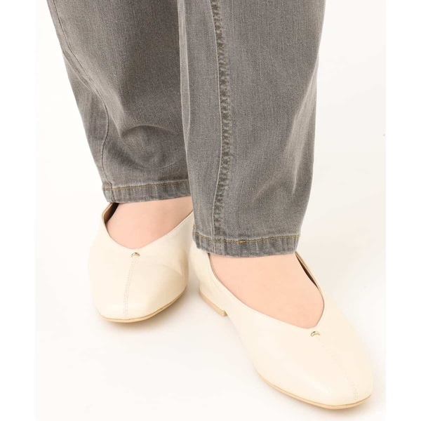 エウルキューブ（eur3）/Vカットデザインパンプス