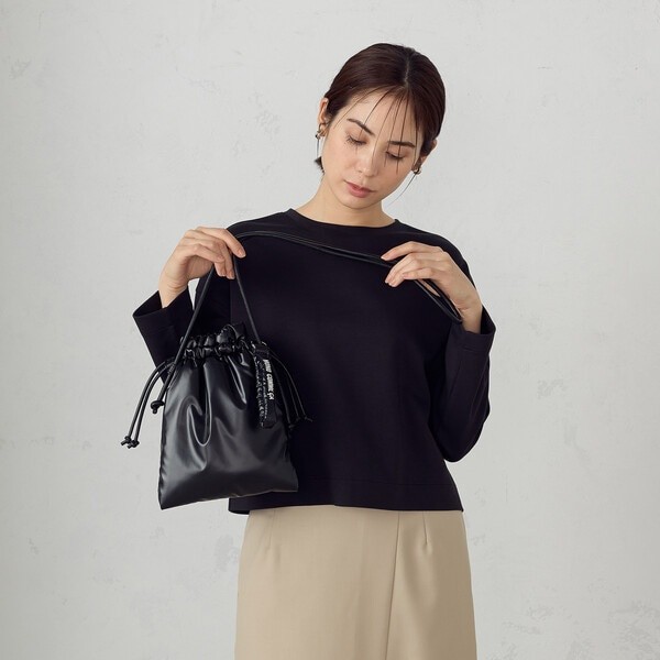 モノコムサ（MONO COMME CA）/チャーム付き パデッド巾着ショルダーの通販は