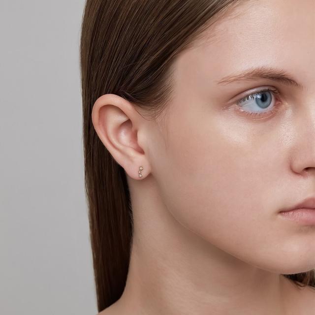 ノジェス（NOJESS）/K10ダイヤモンドピアス 