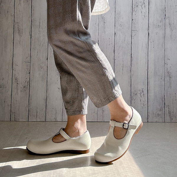 ヒナ デイ グリーン（Hina Day Green）/やわらか本革ストラップ