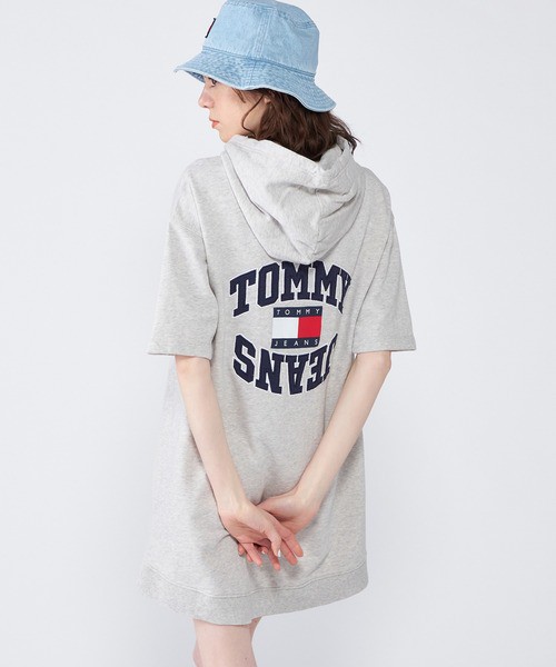 トミー ジーンズ（TOMMY JEANS）/アップリケジップパーカーワンピース