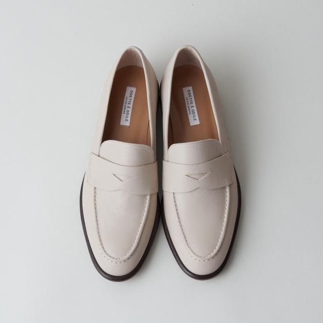 ODETTE E ODILEスタッズラインローファー　23.5 ODETTE E ODILEスタッズラインローファー 23.5 ODETTE E ODILEスタッズ