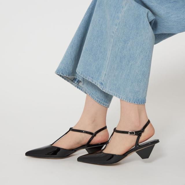 オデットエオディール エナメルビジューパンプス ODETTE E ODILE｜<SY