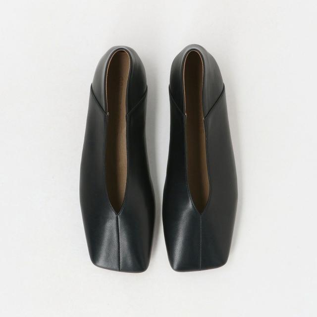 美品ODETTE E ODILE オブリークスクエアトゥフラット　22.5㎝ オデットエオディール（ODETTE E ODILE）/オブリークスクエアトゥ