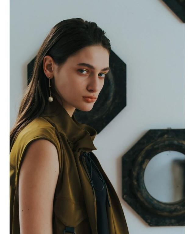 【タグ付き未使用】ミリタリーデザインジレ　イエッカベッカ ミリタリーデザインジレ/YECCA VECCA（イェッカ ヴェッカ）の