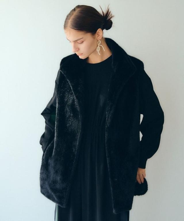 【美品】イェッカ　ヴェッカ イェッカ ヴェッカ（YECCA VECCA）/フェイクファージレの通販は