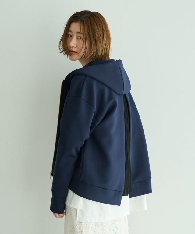 イェッカ ヴェッカ（YECCA VECCA）/バックプリーツZIPフーディー