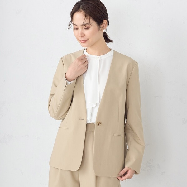 【新品7号】コムサイズム　ノーカラースーツ　小さいサイズ　ビジネススーツ　事務服 新品7号】コムサイズムノーカラースーツ小さいサイズビジネス