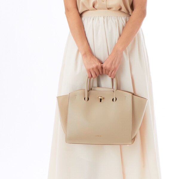 フルラ（FURLA）/FURLA GENESI M トートバッグ