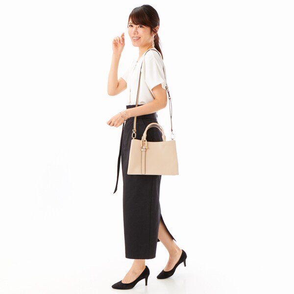 フルラ（FURLA）/FURLA NUVOLA M トートバッグの通販はau PAY
