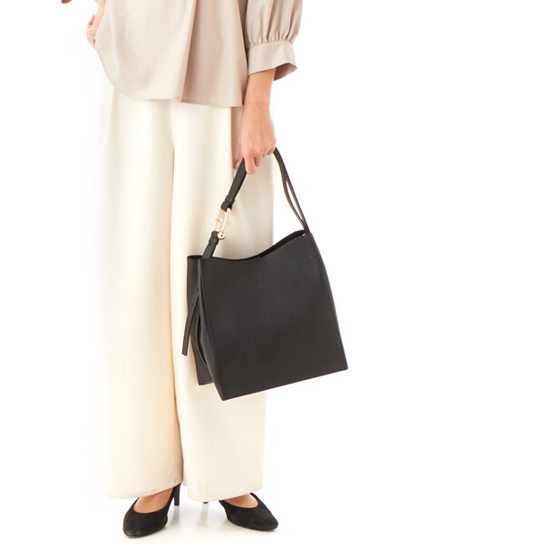 フルラ（FURLA）/FURLA NUVOLA S BUCKET BAG 25．5