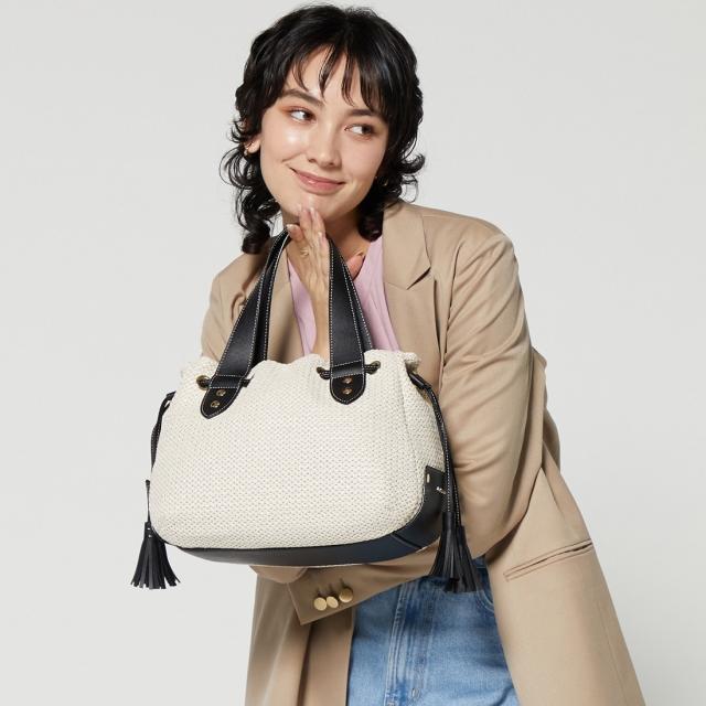 ラ バガジェリー(LA BAGAGERIE)/サイドタッセルサマートート Sサイズの通販はau PAY マーケット - Brand ...