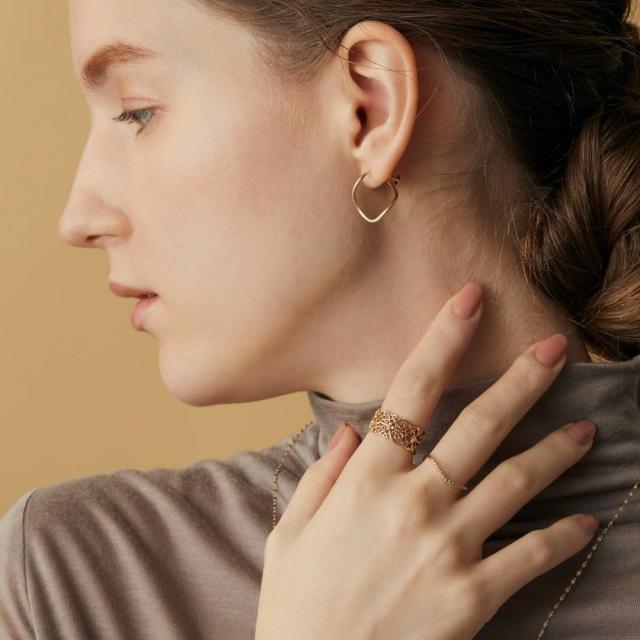 K18ダイヤモンドリング ゴールド V字型 アガット K18ダイヤモンドリング｜リング｜アガット 公式オンラインストア