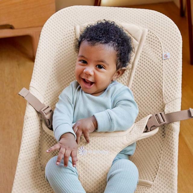 ダッドウェイ（DADWAY）/【ergobaby エルゴベビー】evolve バウンサー メッシュ/クリーム