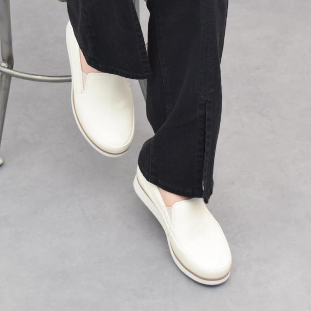 ブソラ（bussola）/bussola ブソラ◆2．5cmヒール◆撥水レザースリッポンスニーカー