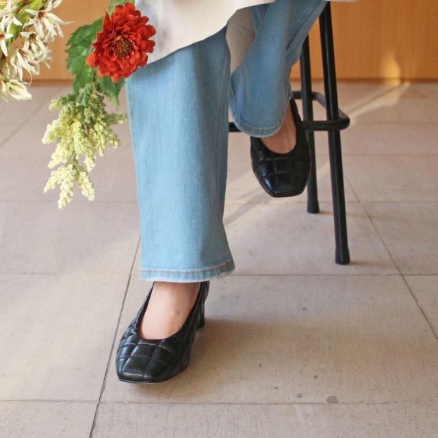 ブリジットバーキンセレクト（Bridget Birkin Select）/ANGEL ALARCON◆3．5cmヒール◆スクエアトウキルティングパンプスの通販は 6,848円