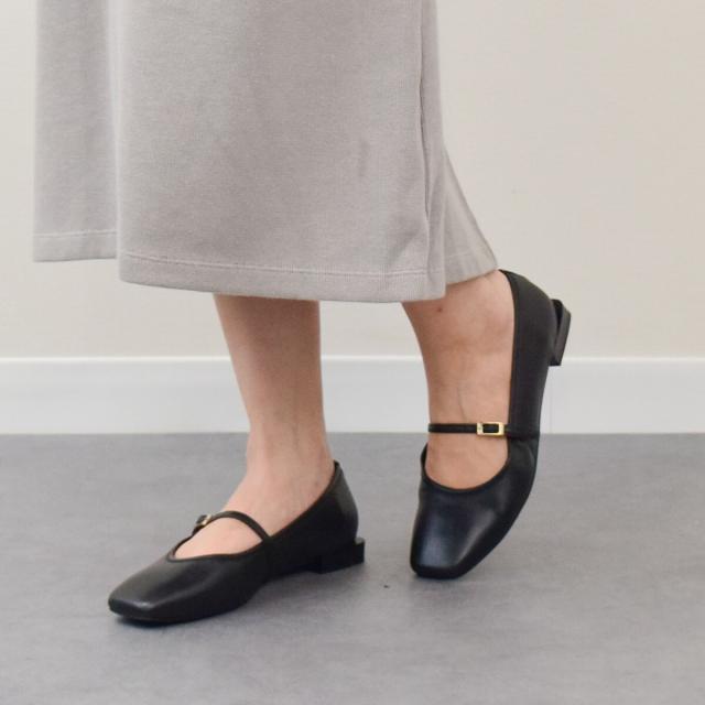 アンヘル アラルコン（ANGEL ALARCON）/ANGEL ALARCON◆スクエアトウストラップパンプス