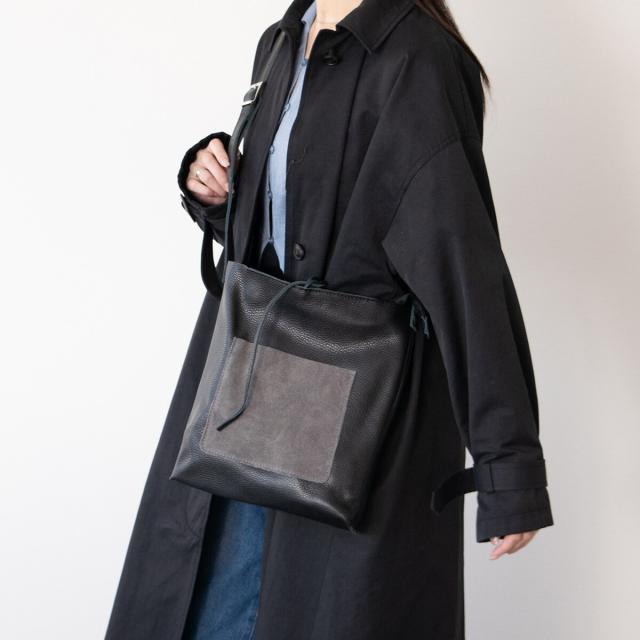 アンドレアカルドネ（Andrea Cardone）/Andrea Cardone◆ミディアムサイズレザートートバッグバッグ