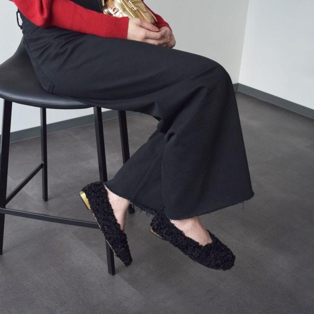 【NEW】アンヘル アラルコン（ANGEL ALARCON）/ANGEL ALARCON◆1．5cmヒール◆スクエアトウフラットボアパンプス