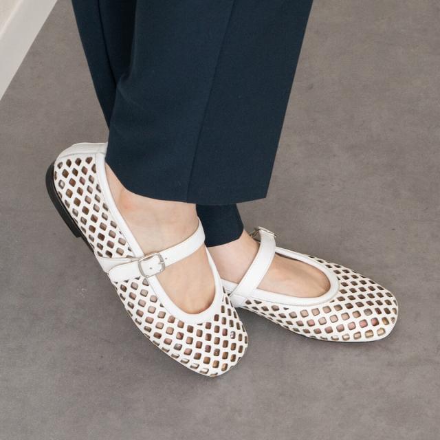 ブリジットバーキンセレクト（Bridget Birkin Select）/ATTIMO◆1cmヒール◆パンチングレザーメリージェーンシューズ