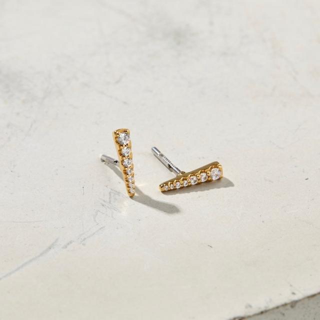 ビューティー＆ユース　ユナイテッドアローズ 〈BAQLESS 〉クロス ピアス ビューティー＆ユース ユナイテッドアローズ 〈BAQLESS 〉クロス