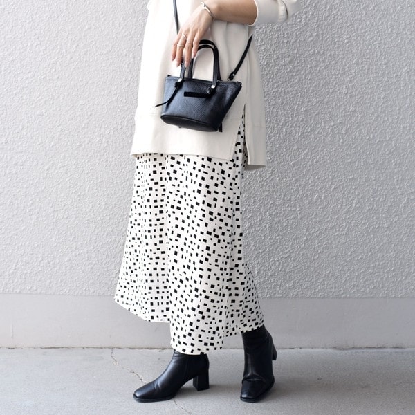 シップス/*〈手洗い可能〉幾何プリントサテンジャカードスカート◇の通販は