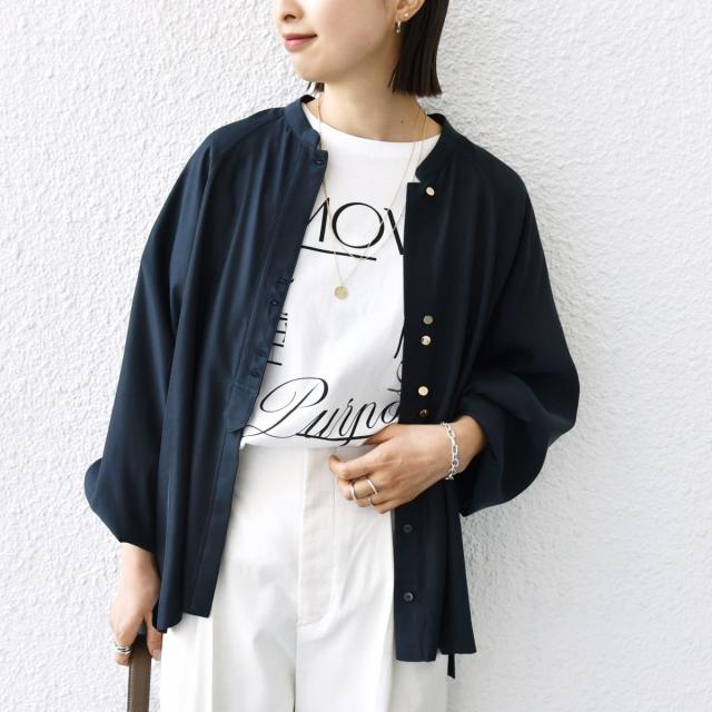 シップス（SHIPS）/〈手洗い可能〉メタル ボタン シャンブレー ブラウス