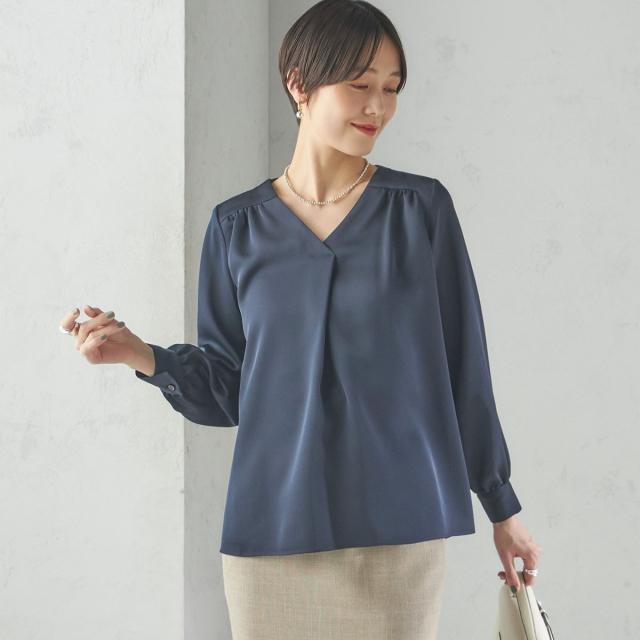 シップス（SHIPS）/〈手洗い可能〉バックサテン Vネック ロング スリーブ ブラウス シップス（SHIPS）/〈手洗い可能〉バックサテン Vネック ロング