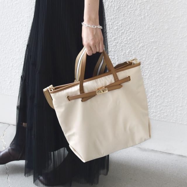 シップス（SHIPS）/《一部追加予約》【WEB限定】ライン テープ ショルダー付き A4 トート