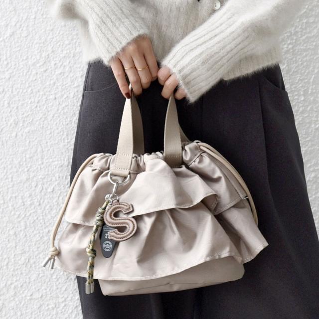 シップス（SHIPS）/【WEB限定】チャーム 付き フリル 巾着 ショルダー