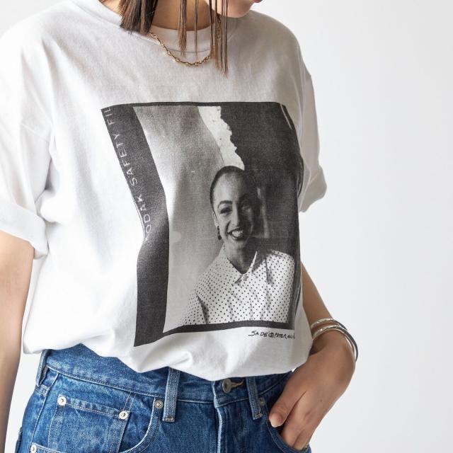 シップス（SHIPS）/SHIPS: 80S SADE フォト Tシャツの通販はau PAY