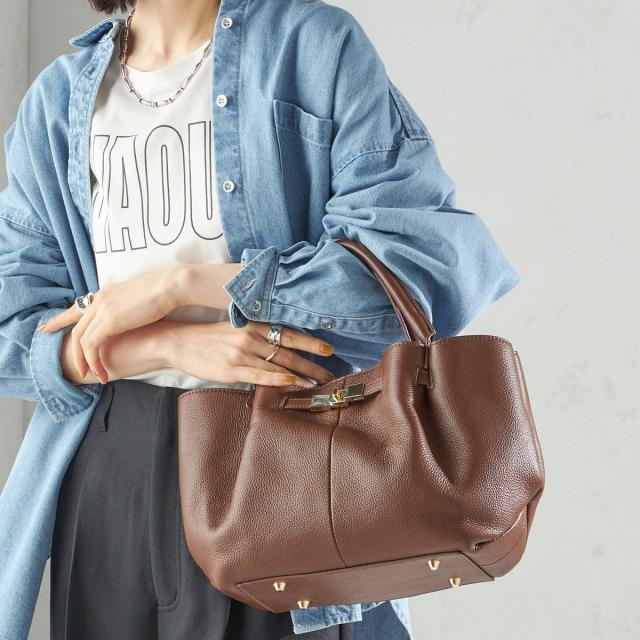 シップス（SHIPS）/BEAURE: ヒネリ 金具付き バッグ