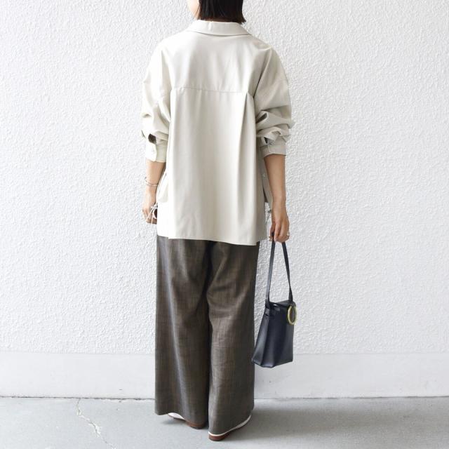 シップス（SHIPS）/《予約》【WEB限定】〈手洗い可能〉合成皮革 裾 ドロスト シャツ 羽織