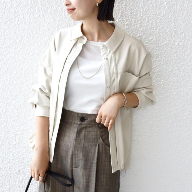 シップス（SHIPS）/《予約》【WEB限定】〈手洗い可能〉合成皮革 裾 ドロスト シャツ 羽織