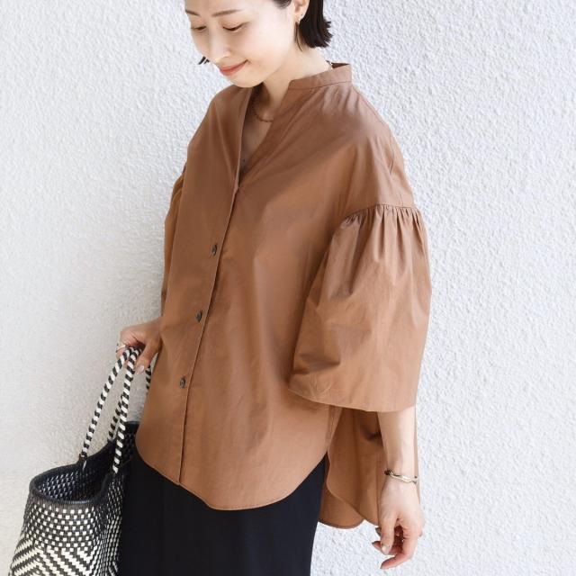 シップス（SHIPS）/《予約》〈手洗い可能〉バック フレア 袖 ギャザー スキッパー ブラウス
