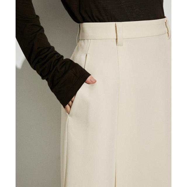 新品未使用 ！ アダムエロペ ストライプタックフレアースカート ミモレ丈 ADAM ET ROPE'（アダムエロペ）の「【WEB限定】タックティアード