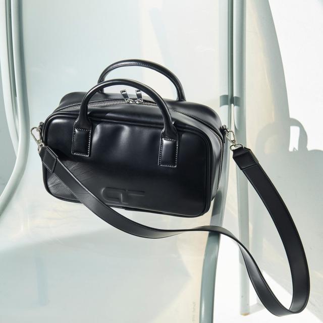 アダムエロペ（ADAM ET ROPE’）/【一部WEB限定カラー】・【再入荷】ロゴスクエアボストンバッグ