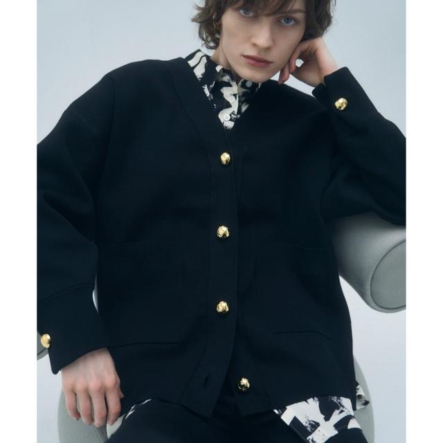 アダムエロペ（ADAM ET ROPE’）/【再入荷】・【サステナブル】ロゴボタンミドルカーディガン