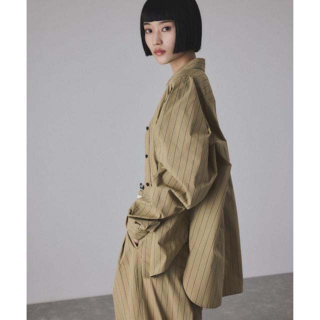 アダムエロペ（ADAM ET ROPE'）/タックスリーブシャツの通販はau PAY