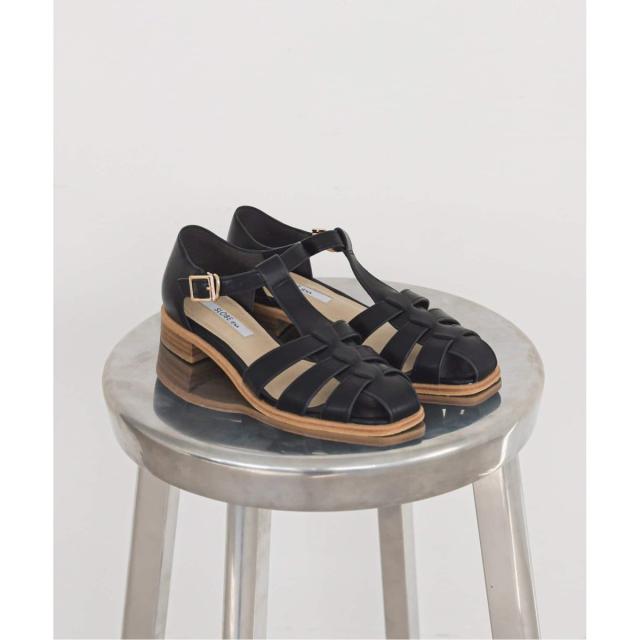 スローブ イエナ（SLOBE IENA）/《WEB限定/追加》SLOBE レザーグルカサンダル