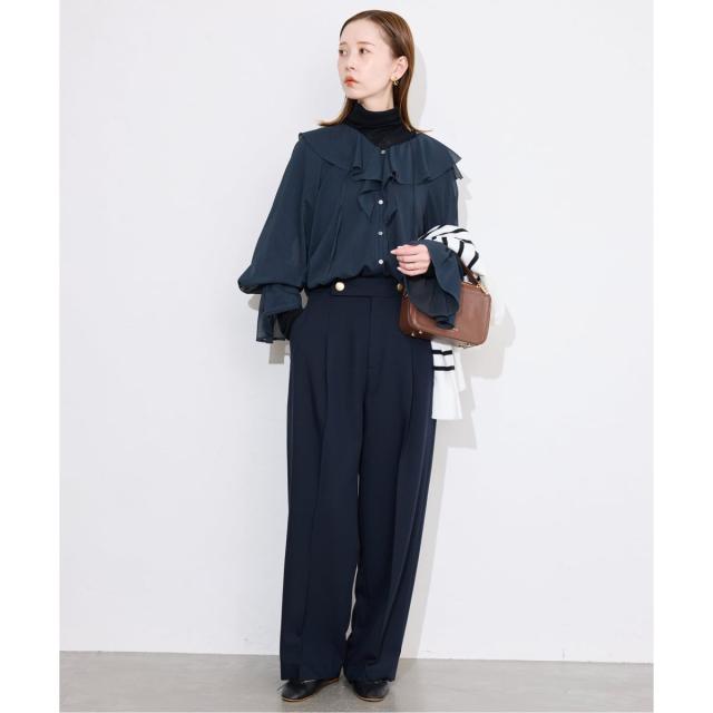 スローブ イエナ（SLOBE IENA）/フロントスキッパーラッフルブラウスの  