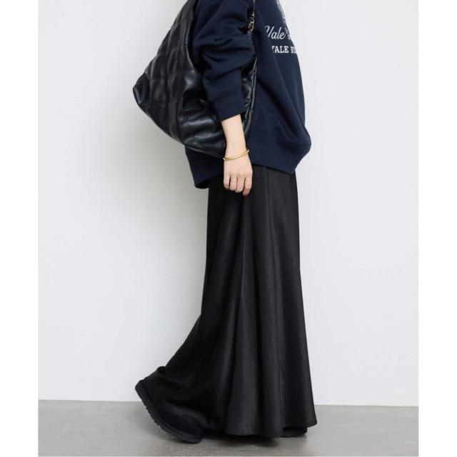 スローブ イエナ（SLOBE IENA）/《ブラックのみWEB限定/追加2予約》グロッシーサテンフレアスカート