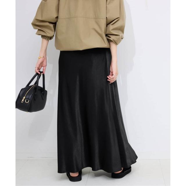 スローブ イエナ（SLOBE IENA）/《ブラックのみWEB限定/追加2予約》グロッシーサテンフレアスカート