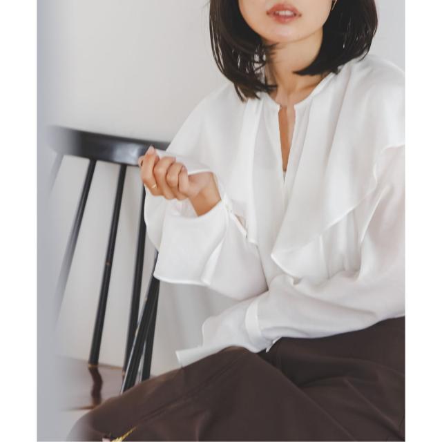 ノーブル（Noble）/《追加》ブライトシアーフリルブラウス