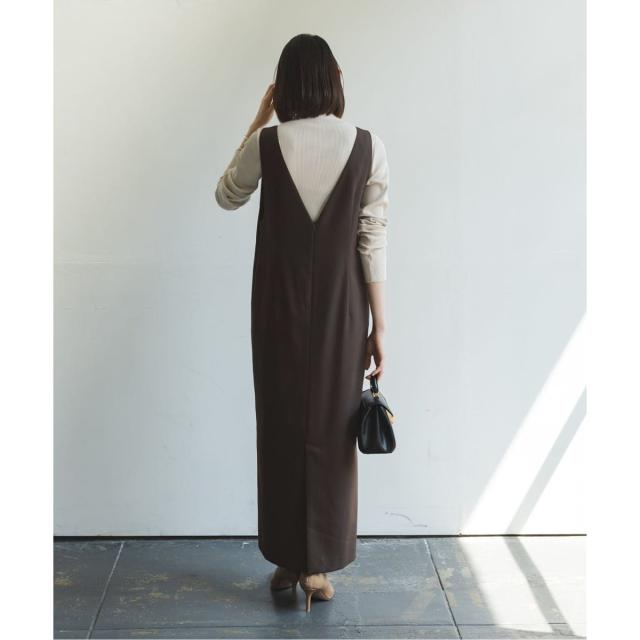 ノーブル（Noble）/《WEB限定追加2》ストレートVネックワンピース