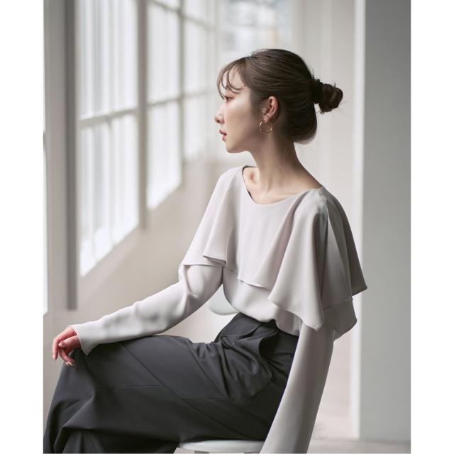 ノーブル（Noble）/《26SS先行予約》スリットケープブラウス