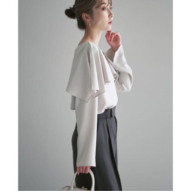 ノーブル（Noble）/《26SS先行予約》スリットケープブラウス