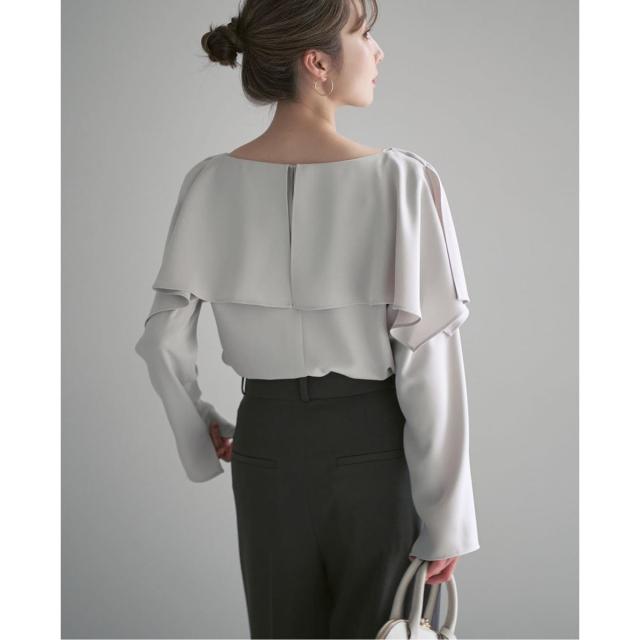ノーブル（Noble）/《26SS先行予約》スリットケープブラウス